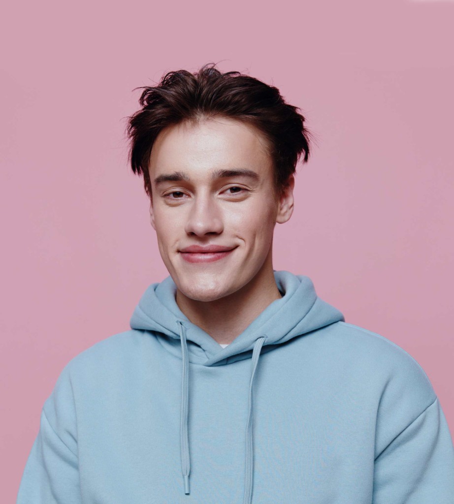 Student using TalkCampus app